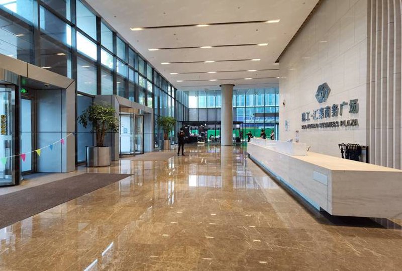 上海房产中介：市场的脉搏与机遇